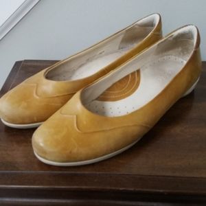 Ecco Mustard Flats
